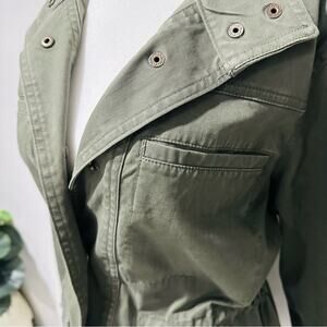 Universal Thread Army Green Utility Jacket with Inside drawstring, Size Medium